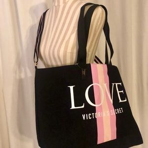 💖 Brand New 💖 Large VS Tote!